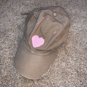 Life is Good brown hat with heart!